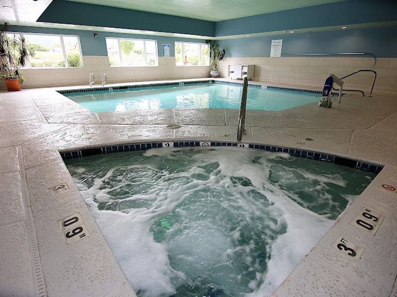 Photo of Holiday Inn Express & Suites Ashland, an IHG Hotel