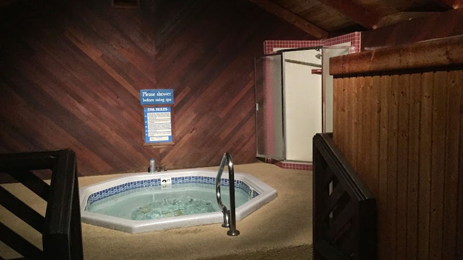 Photo of Lone Oak Lodge - Communal Hot (Whirlpool) Tub, Sauna