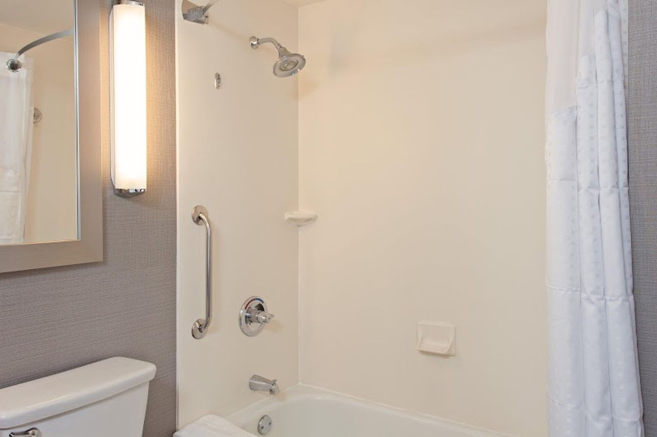 Photo of Holiday Inn Express & Suites San Francisco Fishermans Wharf, an IHG Hotel