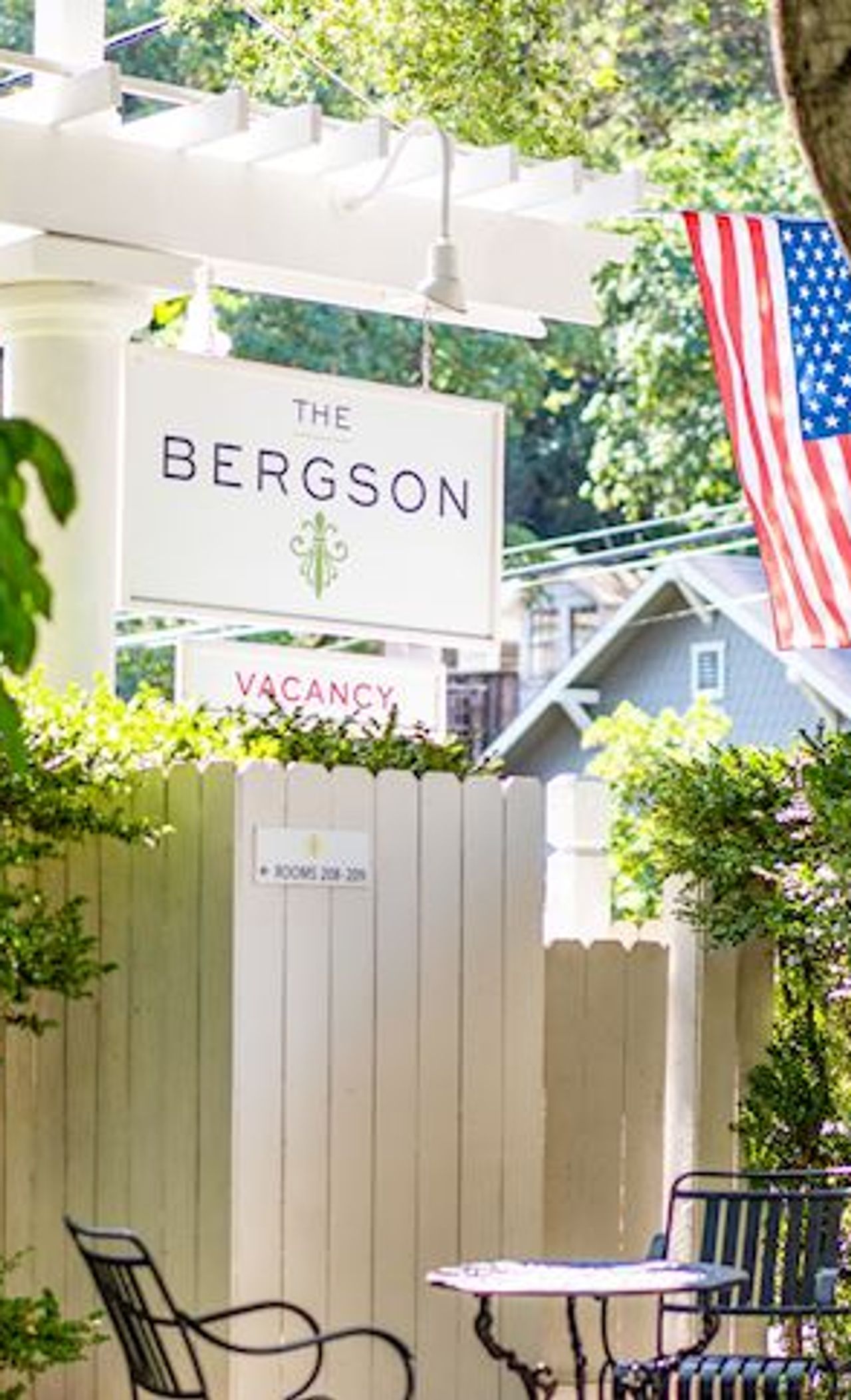 Photo of THE BERGSON