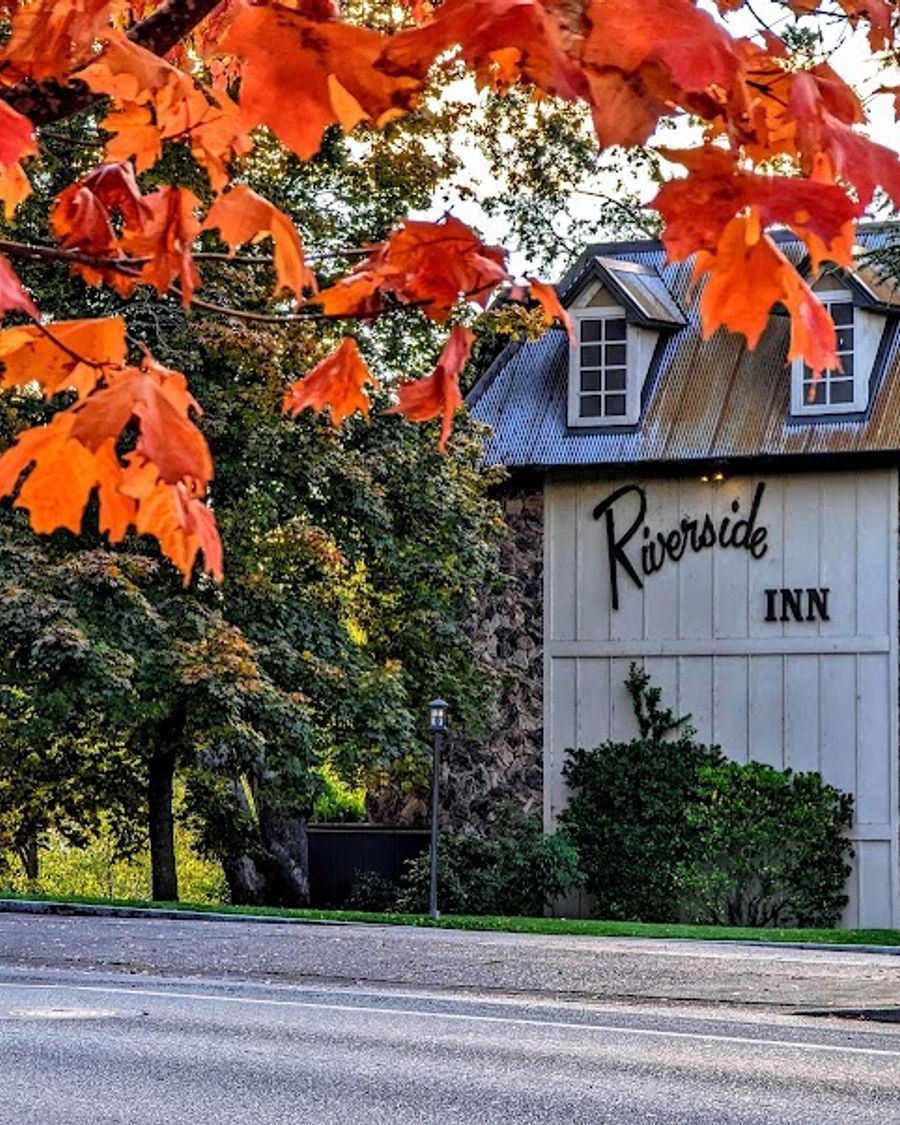 Riverside Inn
