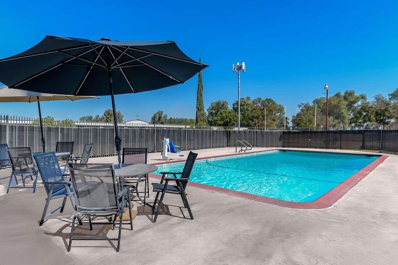 Photo of Studio 6 Suites Madera, CA - Yosemite