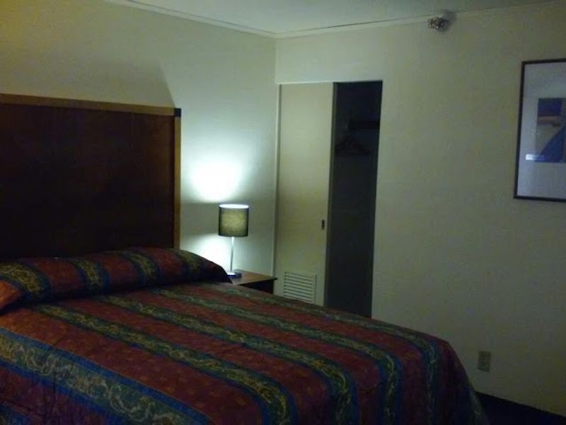 Photo of River Park Inn