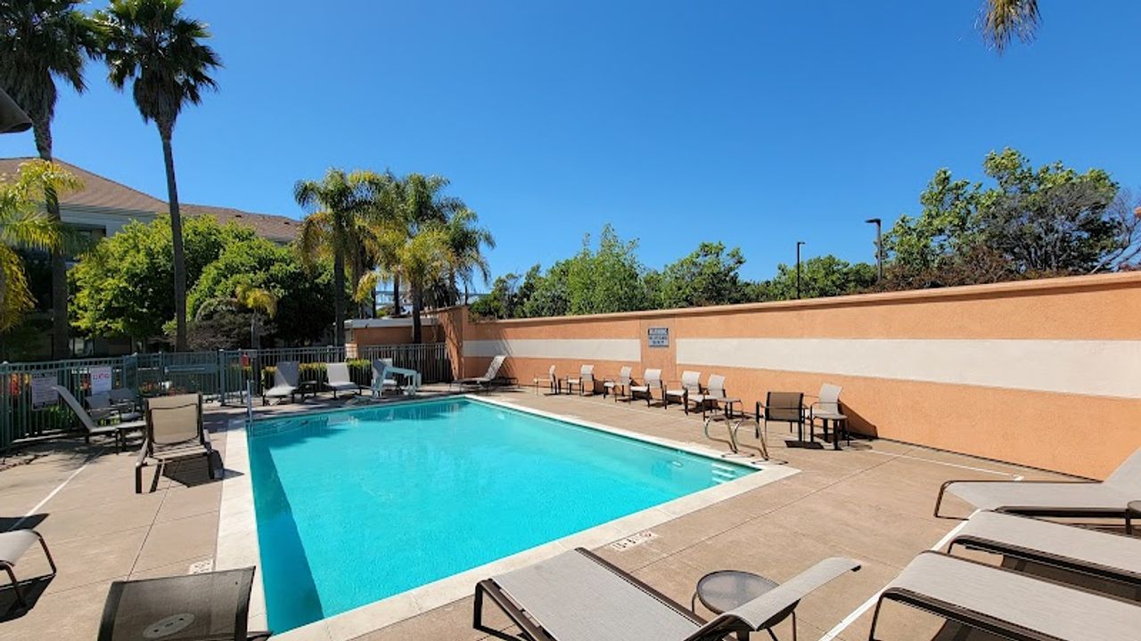 Photo of Courtyard Oakland Airport