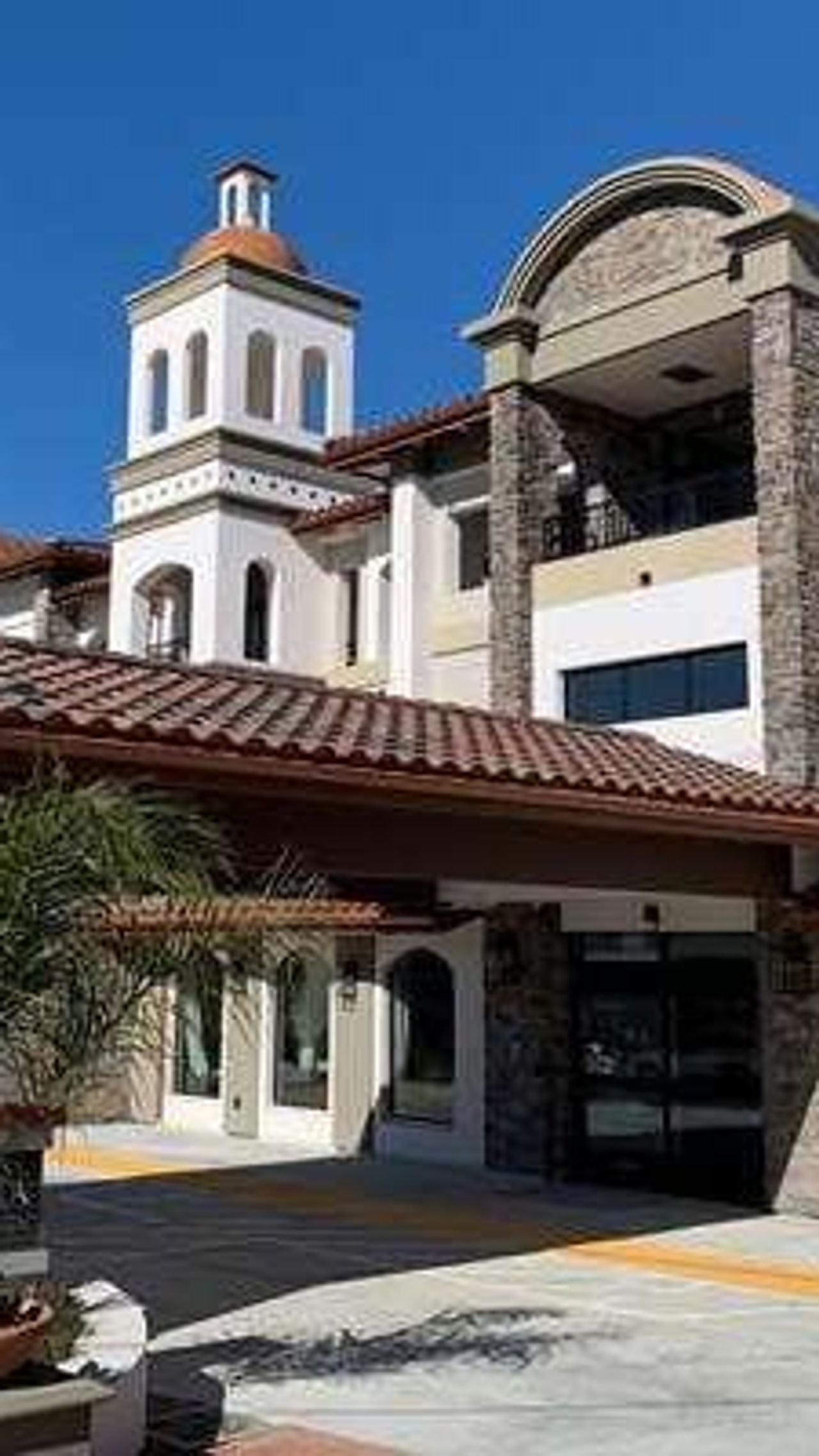 Photo of La Quinta Inn & Suites by Wyndham Santa Cruz