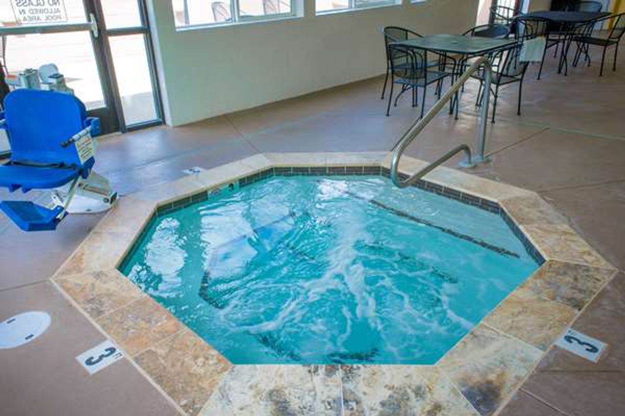Photo of Comfort Suites Springfield RiverBend Medical - Hot Tub