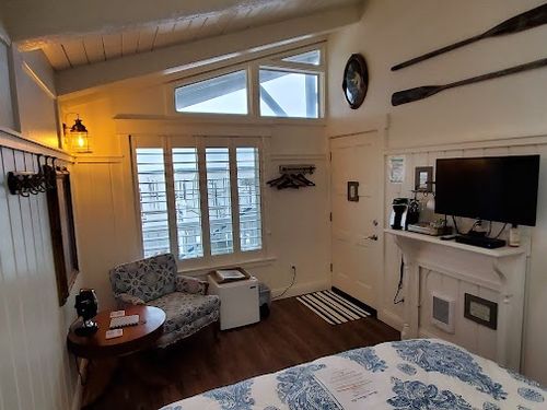 Photo of Bandon Marina Inn
