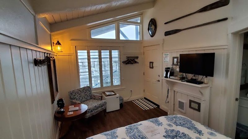 Photo of Bandon Marina Inn