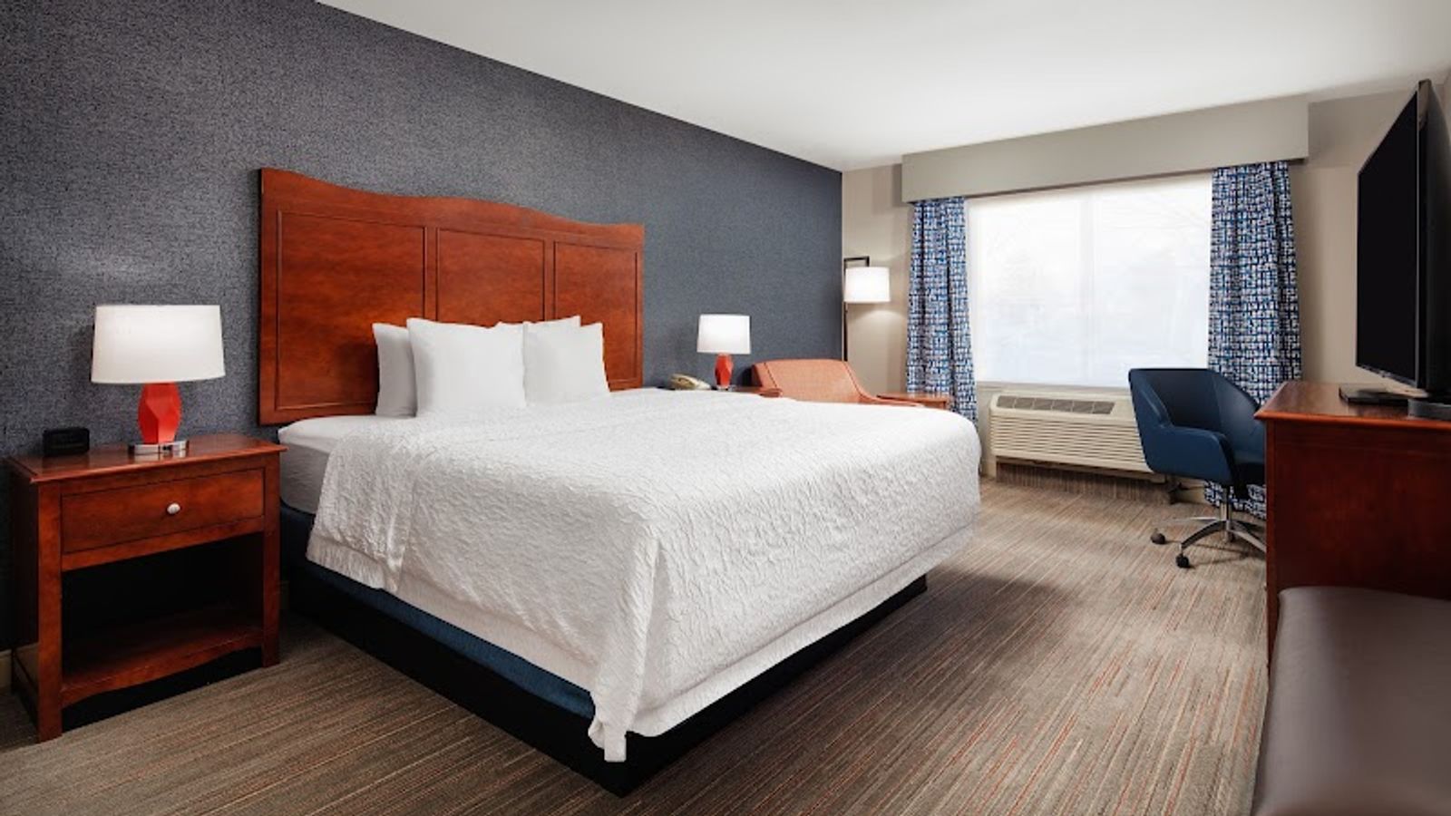 Photo of Hampton Inn Medford