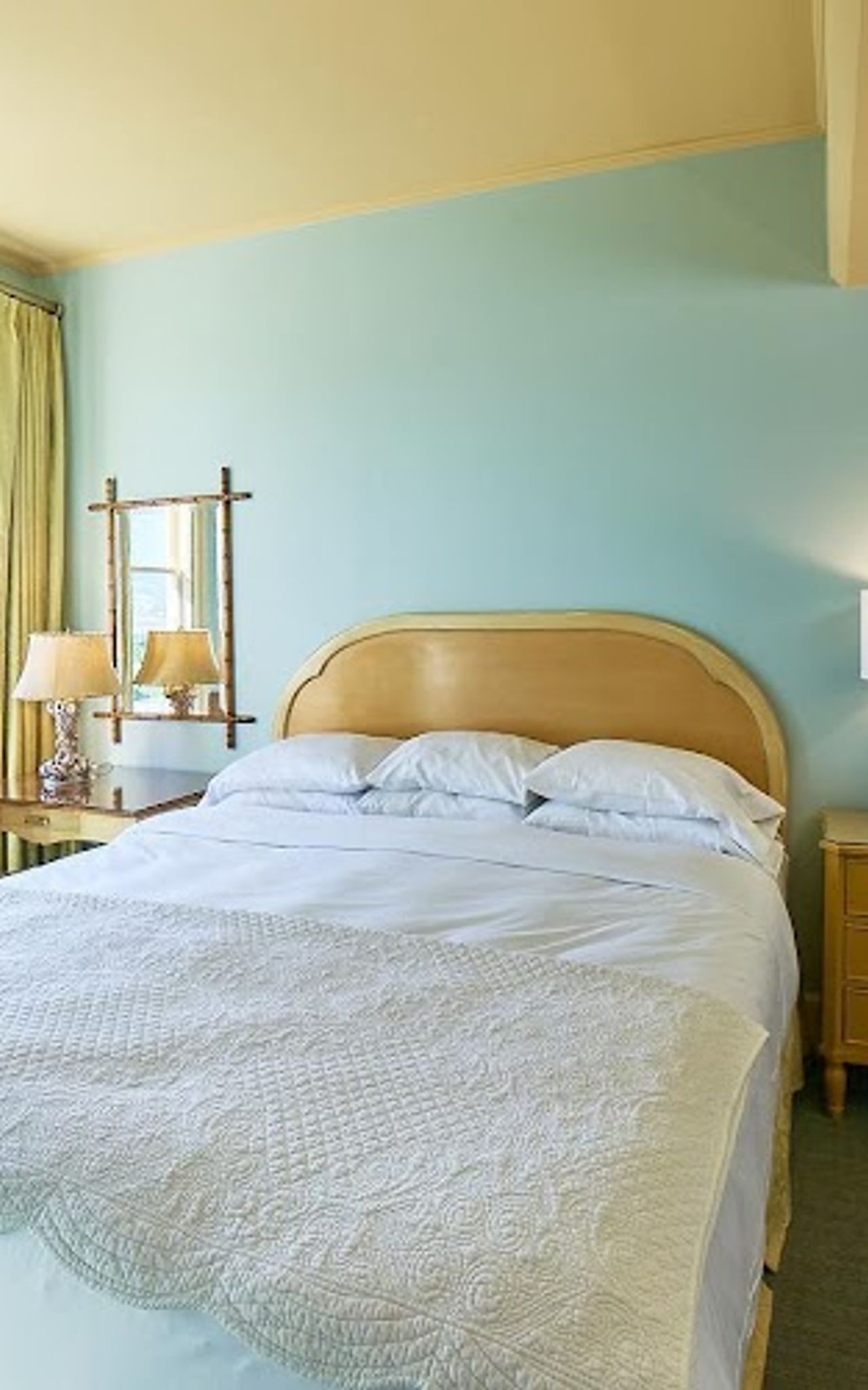 Photo of Ashland Springs Hotel