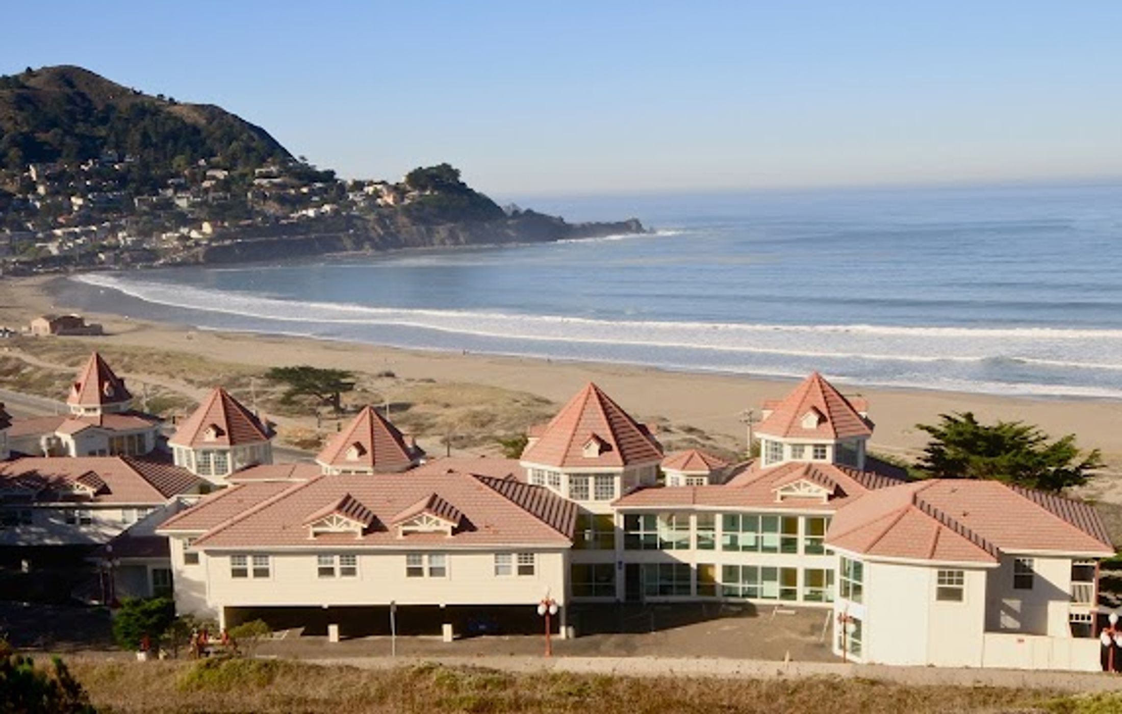Pacifica Beach Hotel
