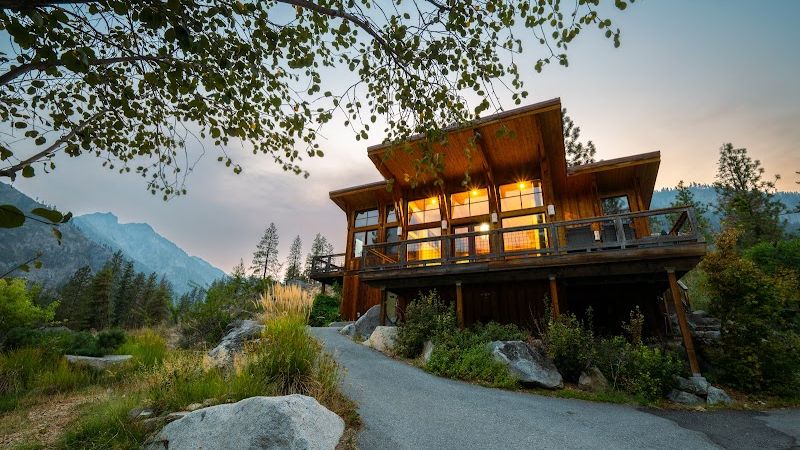 Sleeping Lady Mountain Resort & Spa