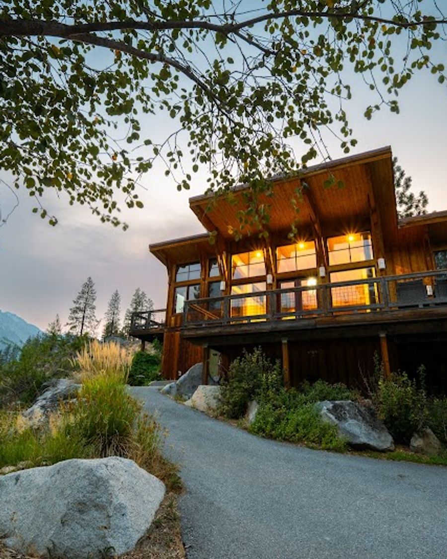 Sleeping Lady Mountain Resort & Spa