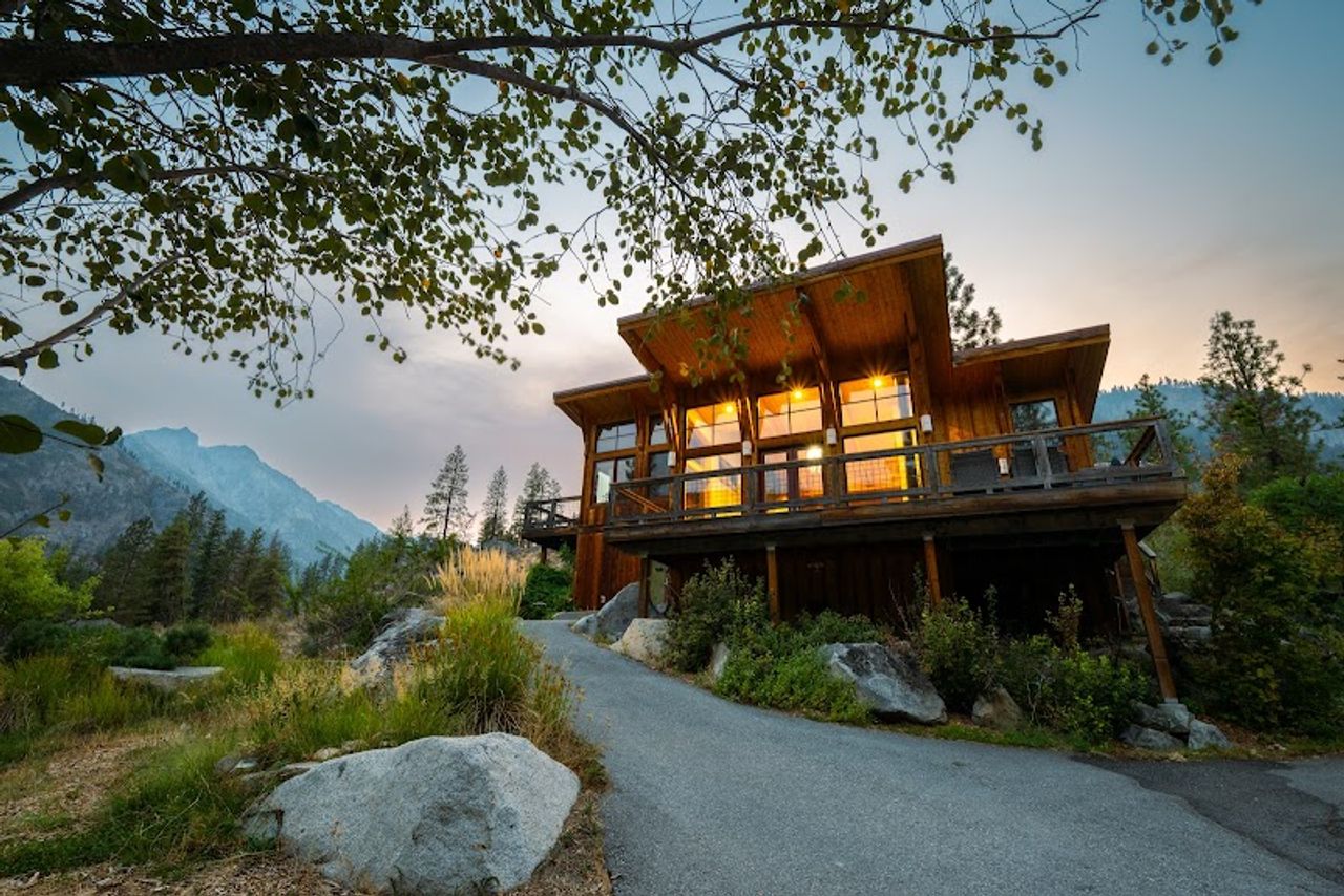 Photo of Sleeping Lady Mountain Resort & Spa - Osprey's Nest, Exterior