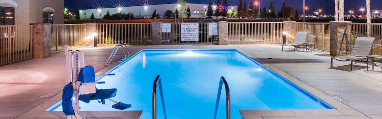 Photo of Holiday Inn Express & Suites Bakersfield Airport, an IHG Hotel