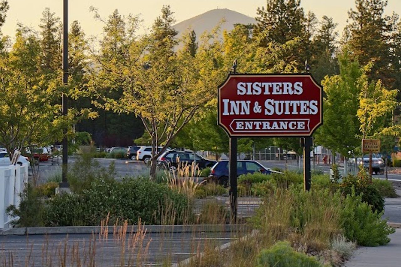 Photo of Sisters Inn & Suites