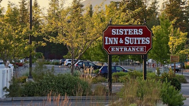 Photo of Sisters Inn & Suites