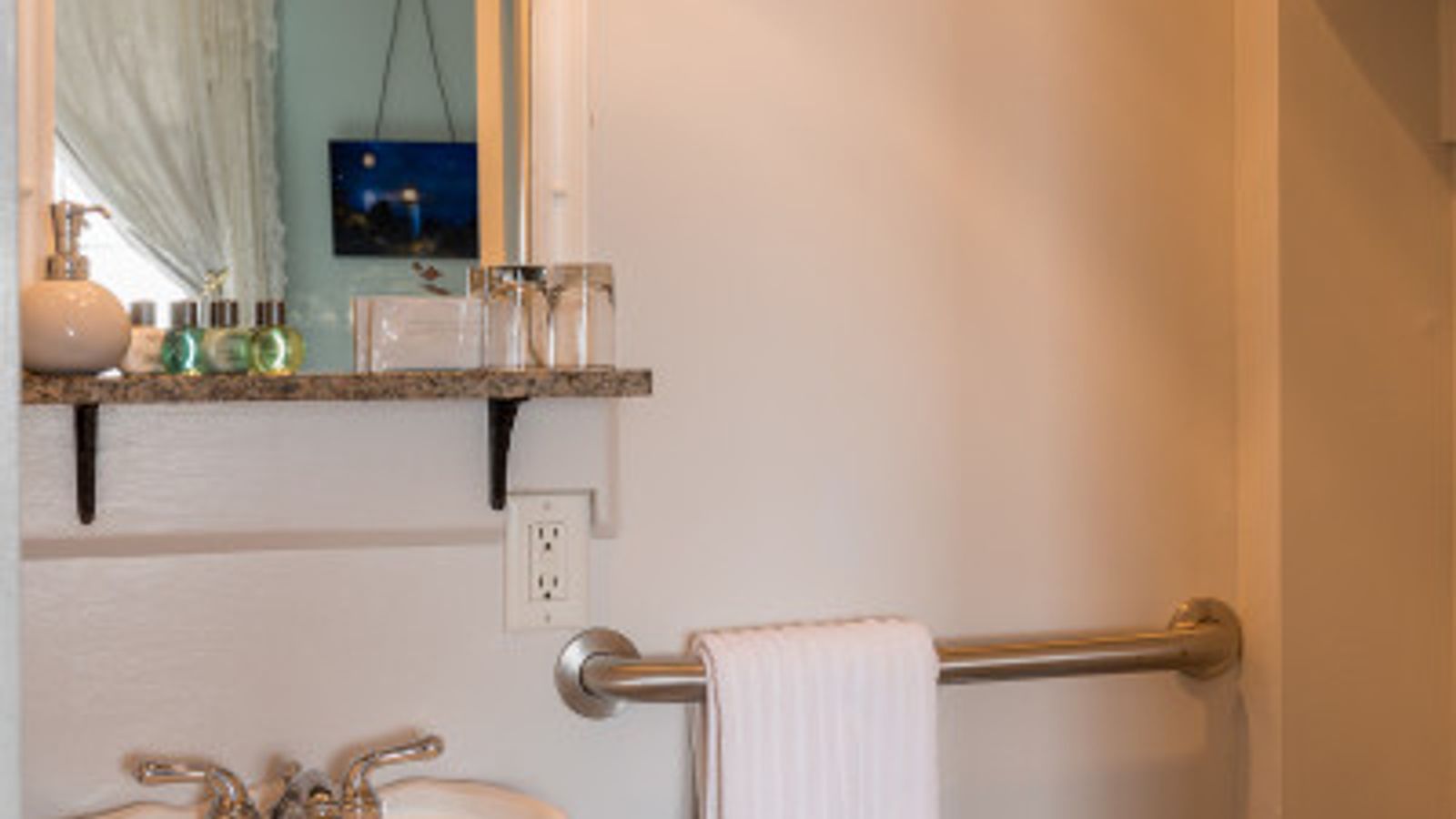 Photo of Heceta Lighthouse Bed & Breakfast