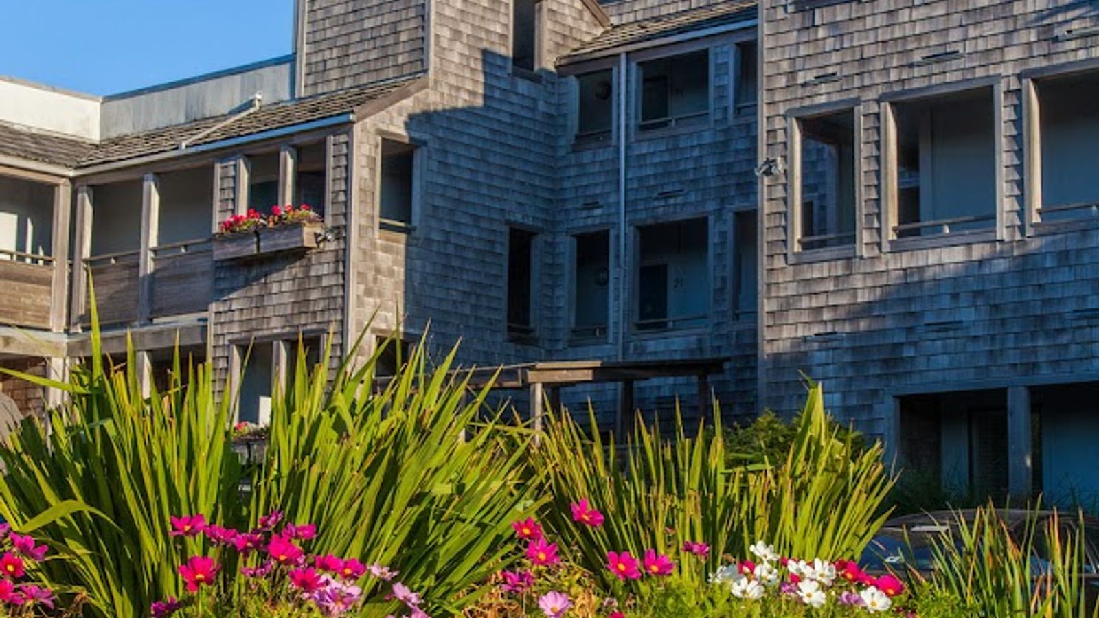 Photo of Land's End at Cannon Beach