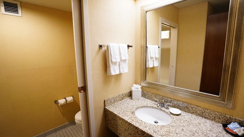 Photo of Coast Gateway Hotel