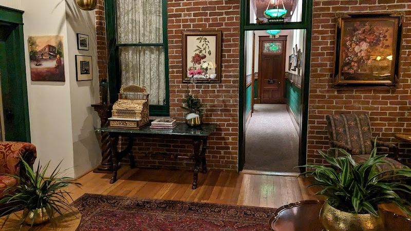 Photo of The Peerless Hotel