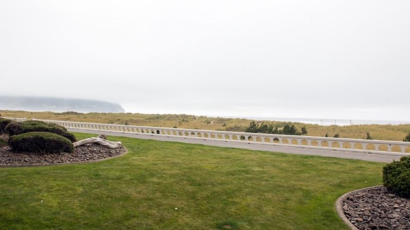 Photo of Hi-Tide Oceanfront Inn