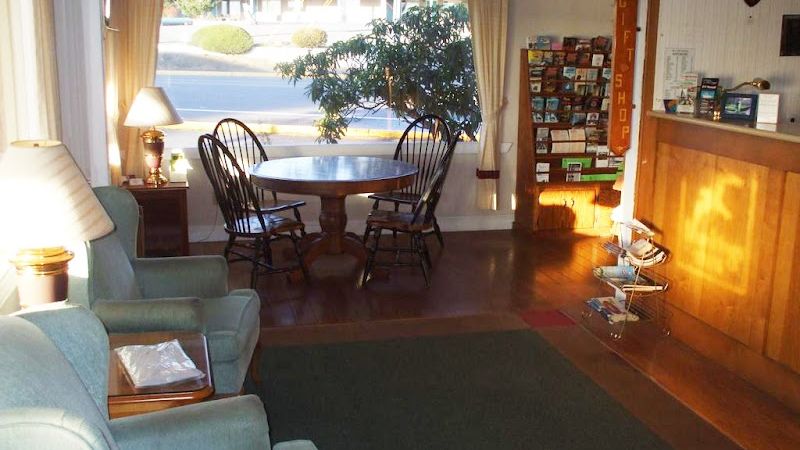 Photo of Brookings Inn Resort