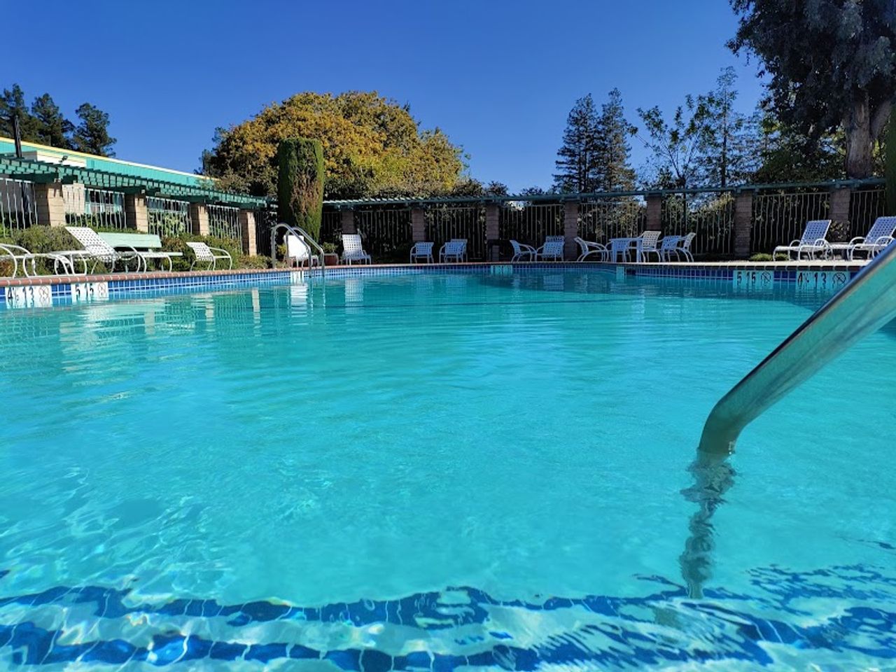 Photo of Days Inn & Suites by Wyndham Sunnyvale