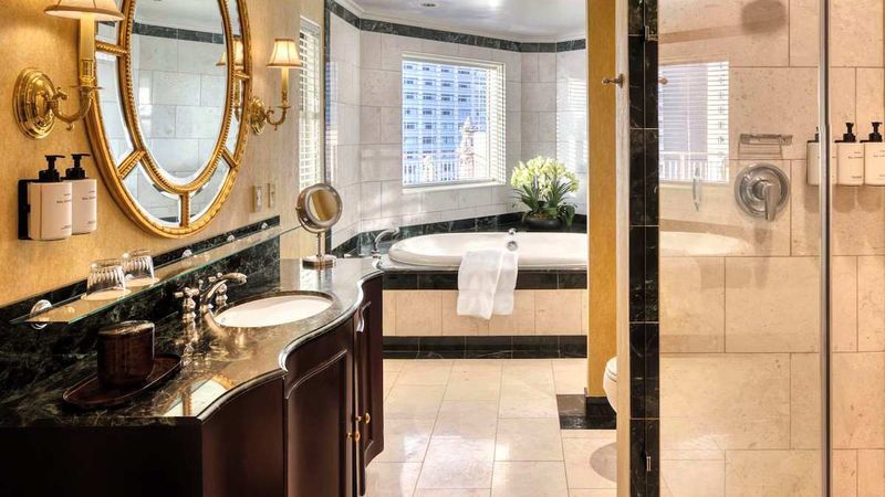 InterContinental Mark Hopkins San Francisco, an IHG Hotel - Suite, Bathroom