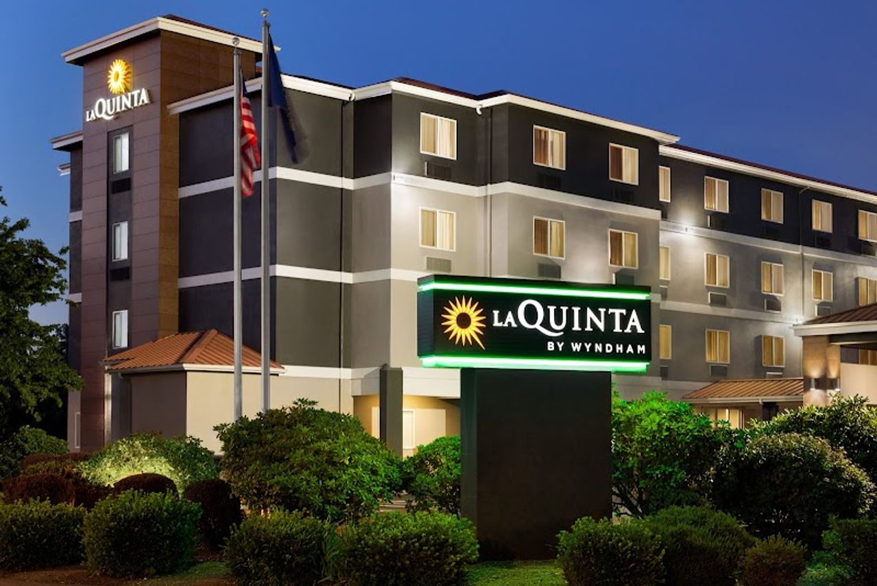 Photo of La Quinta Inn & Suites by Wyndham Salem OR