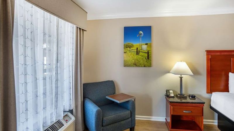 Photo of Best Western Heritage Inn