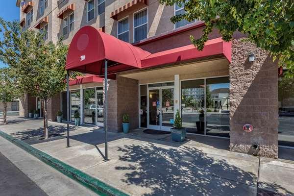 Photo of Comfort Suites Visalia - Convention Center