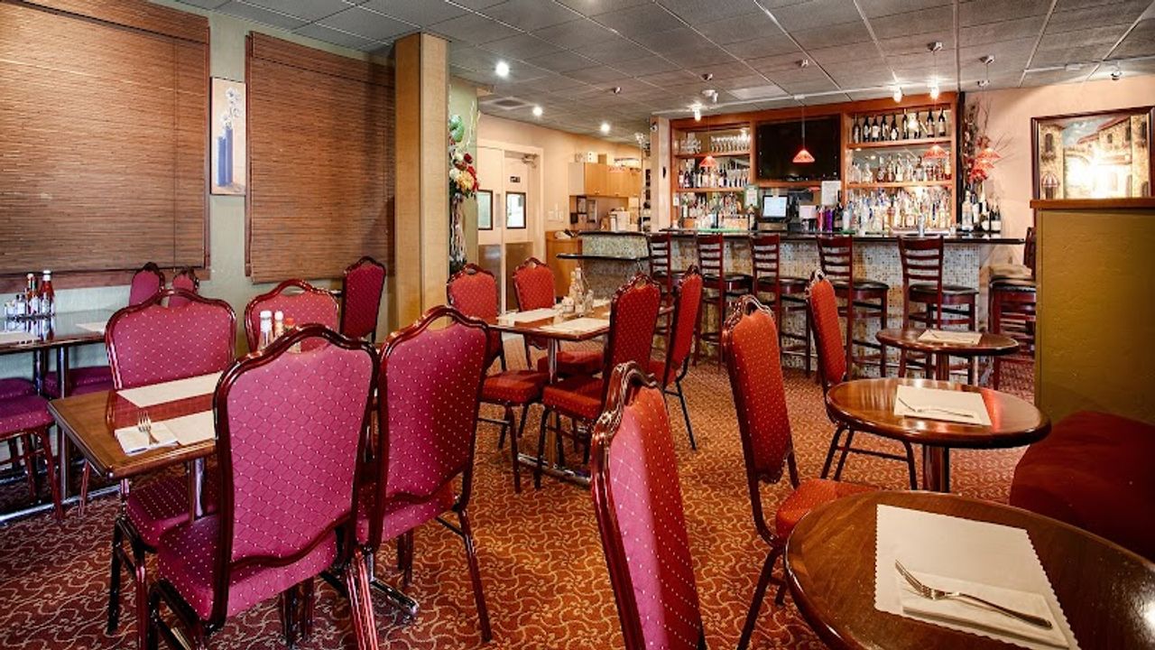 Photo of Best Western Plus Brookside Inn