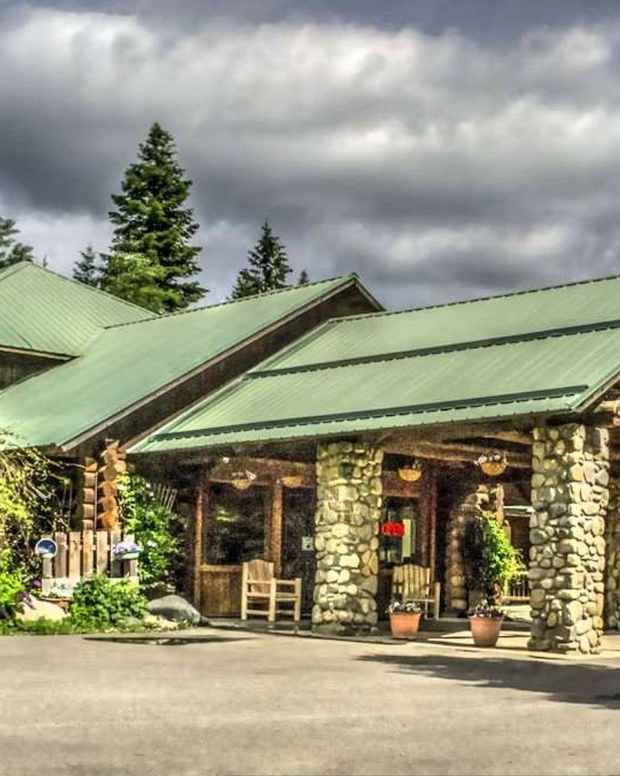 Log Inn of Bonners Ferry