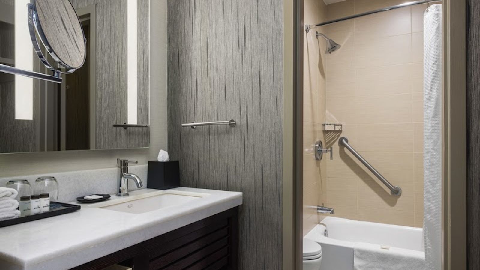 Photo of Hotel Riu Plaza Fisherman´s Wharf