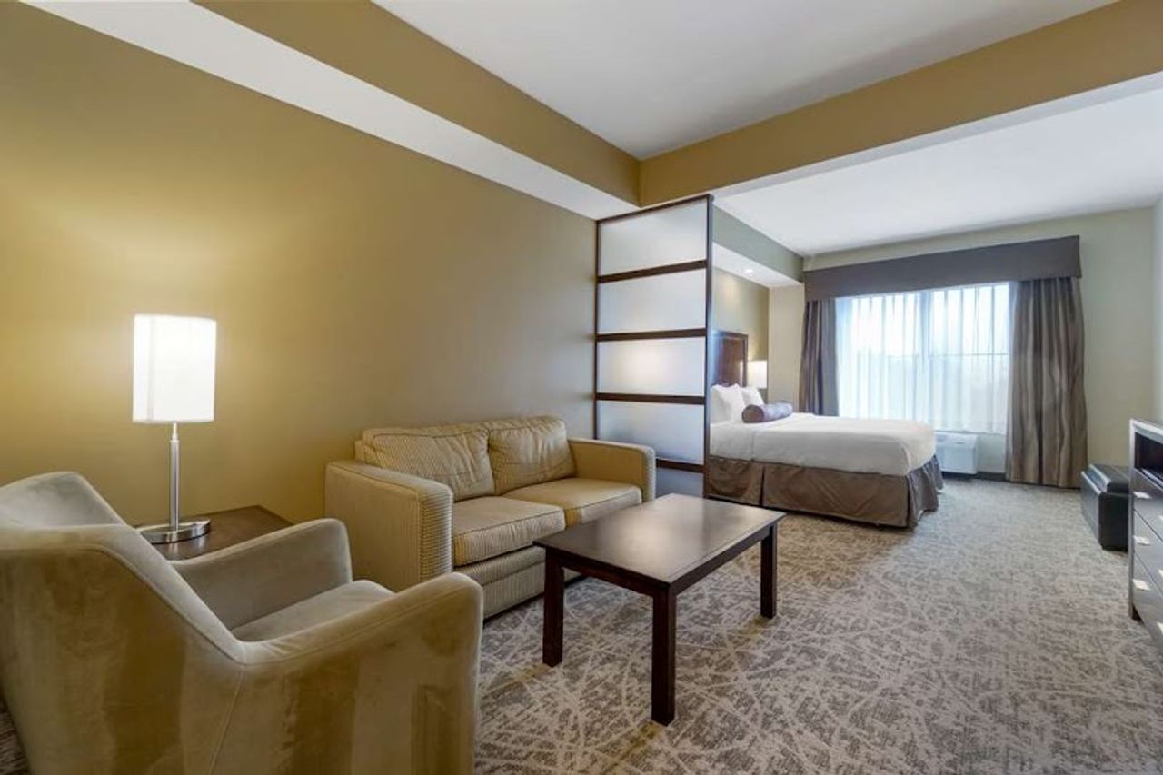 Photo of Best Western Plus Lacey Inn & Suites