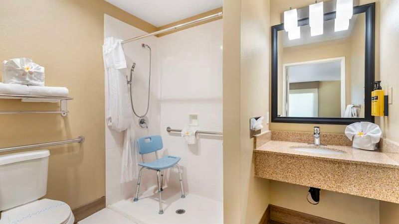 Photo of Best Western Plus Heritage Inn