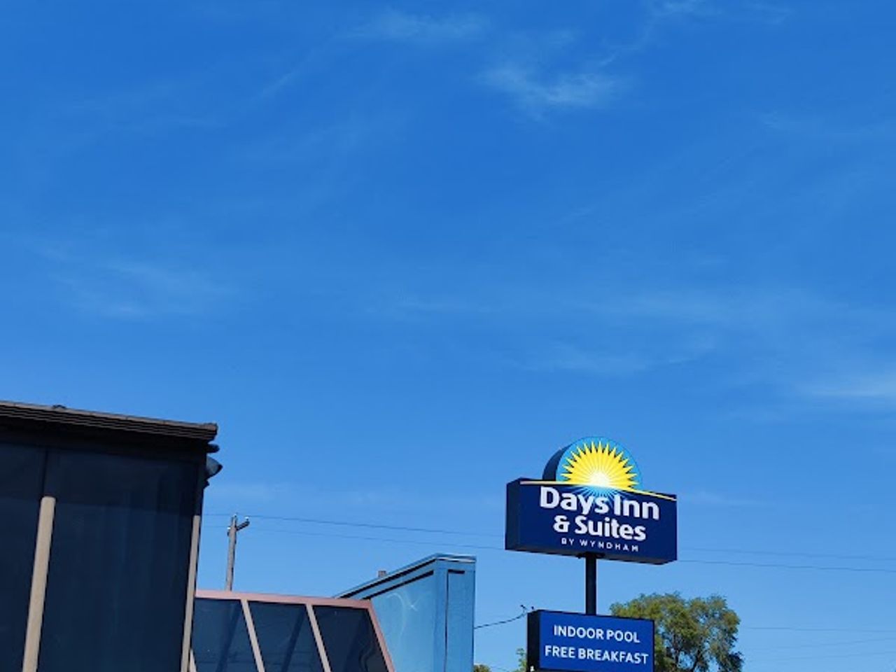 Photo of Days Inn & Suites by Wyndham Spokane