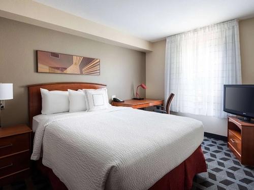 Photo of Sonesta Simply Suites Seattle Renton