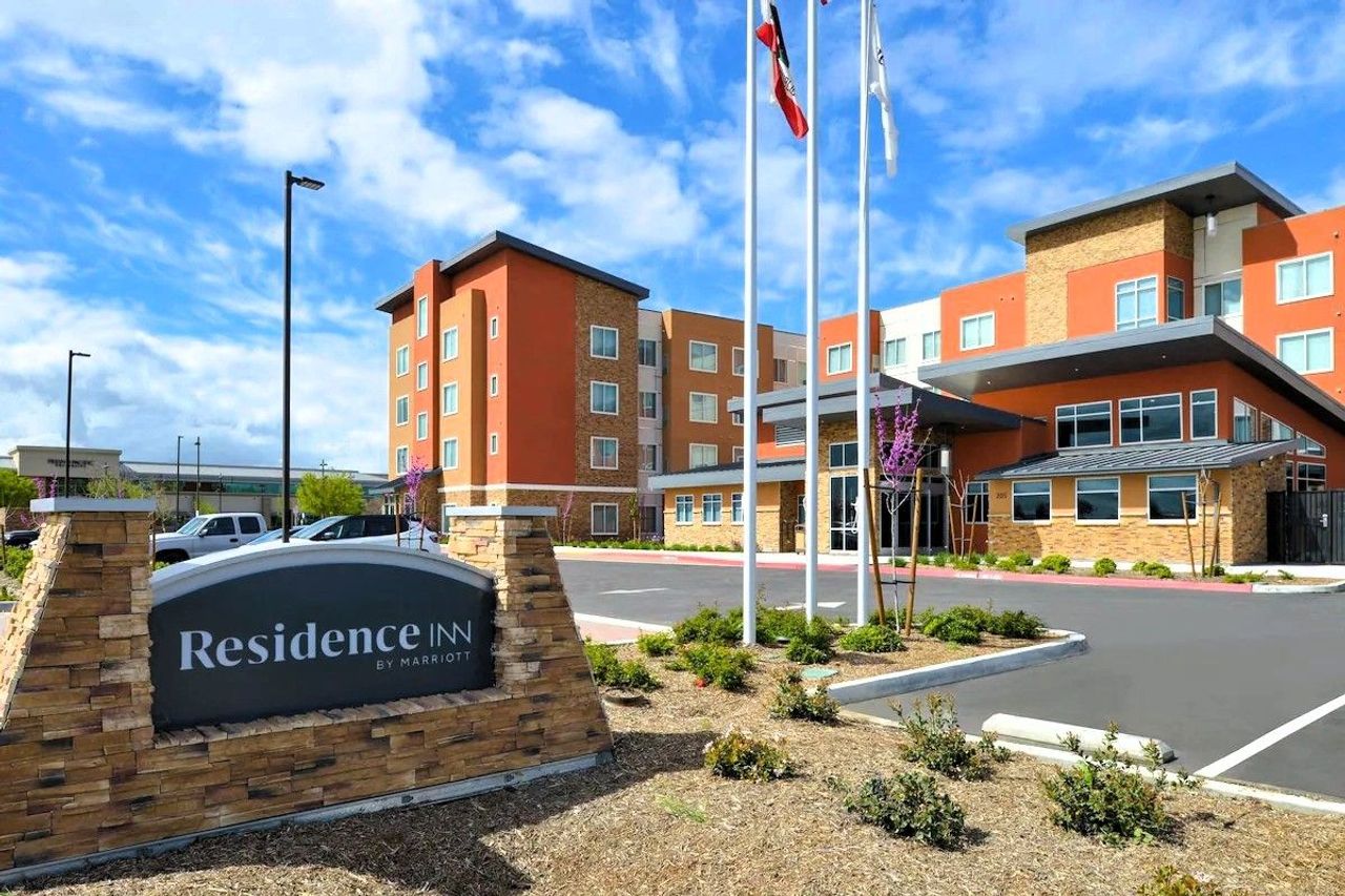 Residence Inn Visalia