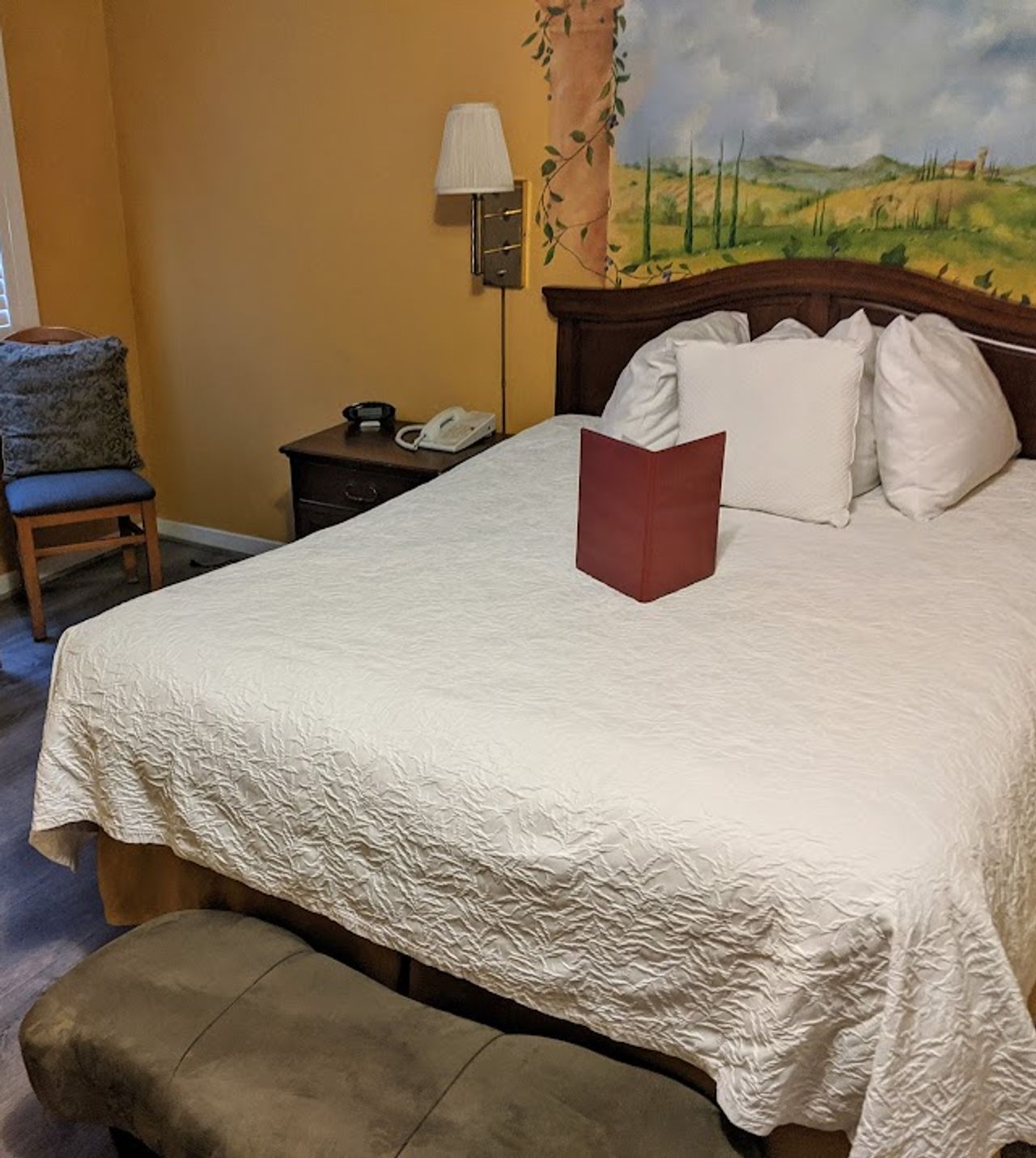 Photo of Chardonnay Lodge