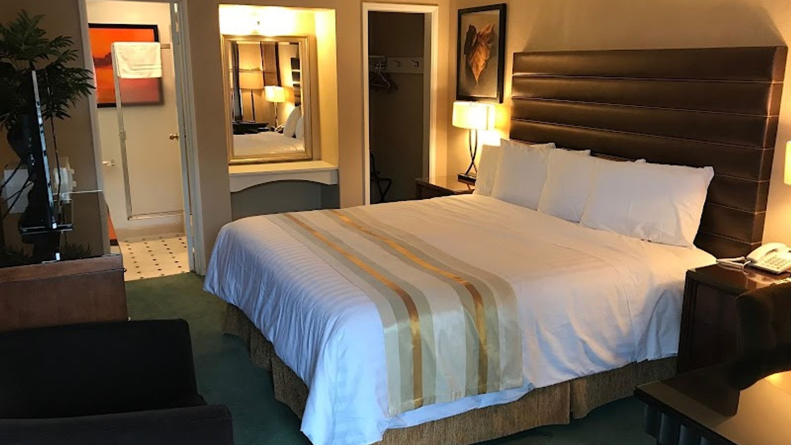 Photo of Discovery Inn