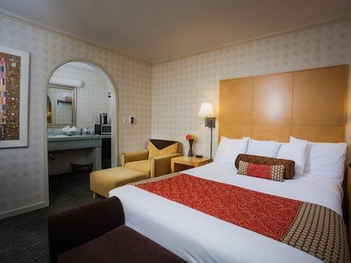 Photo of Menlo Park Inn