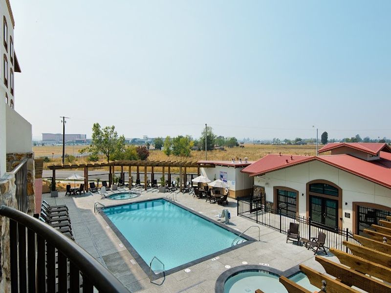 Photo of Oxford Suites Sonoma County - Rohnert Park