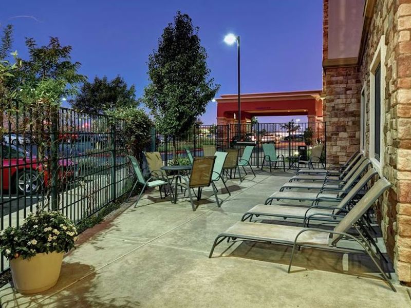 Photo of Hampton Inn & Suites Folsom
