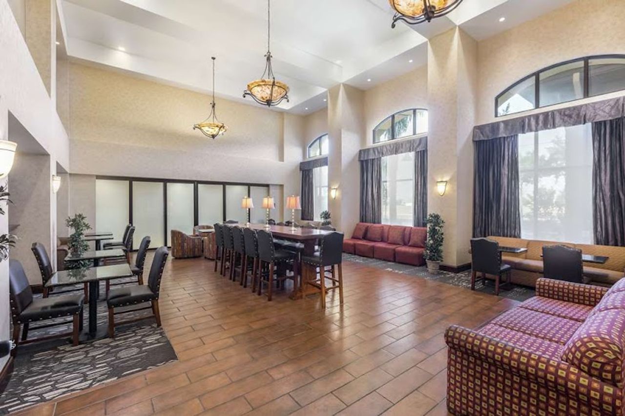 Photo of Hampton Inn & Suites Lodi