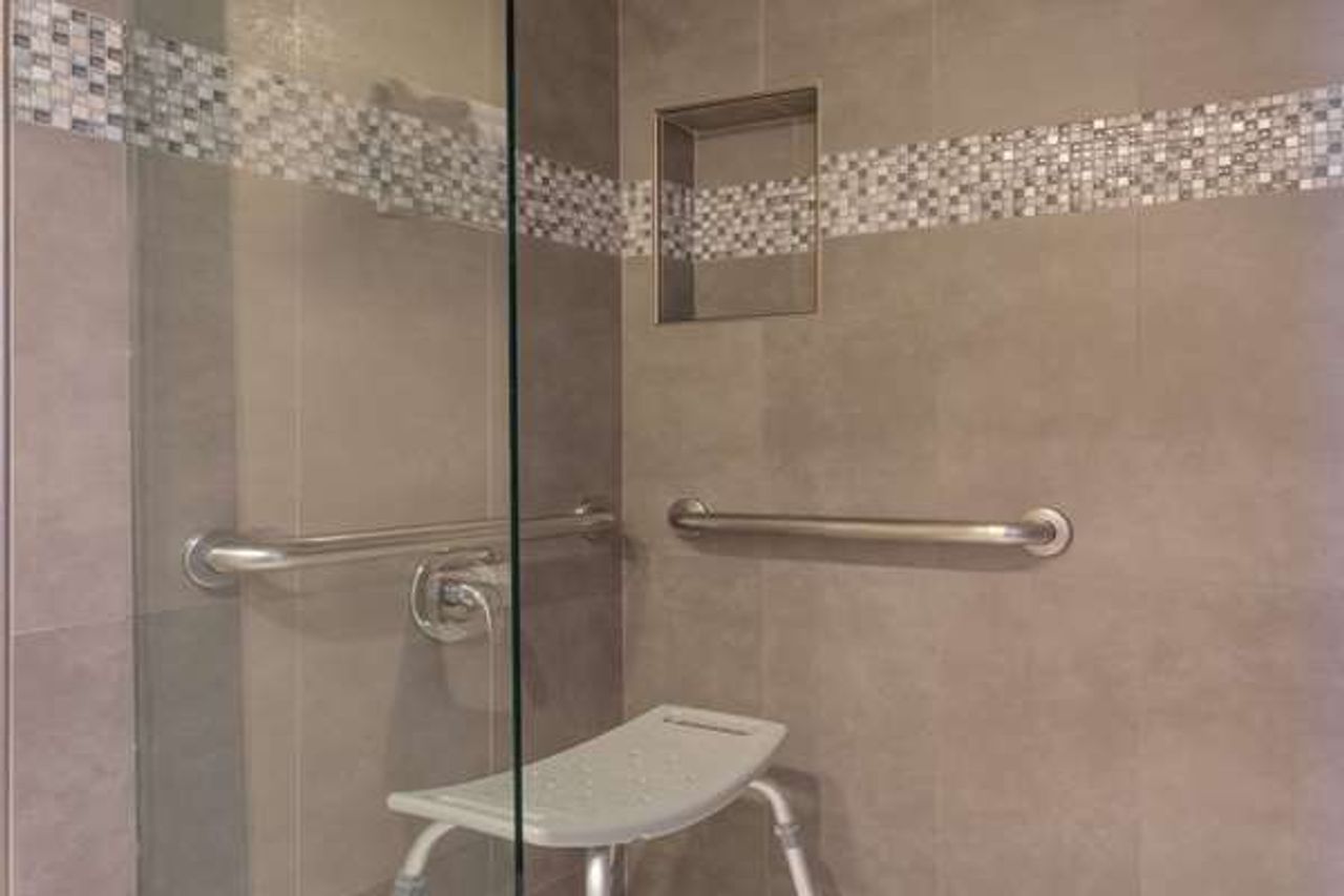 Photo of Super 8 by Wyndham Mountain View