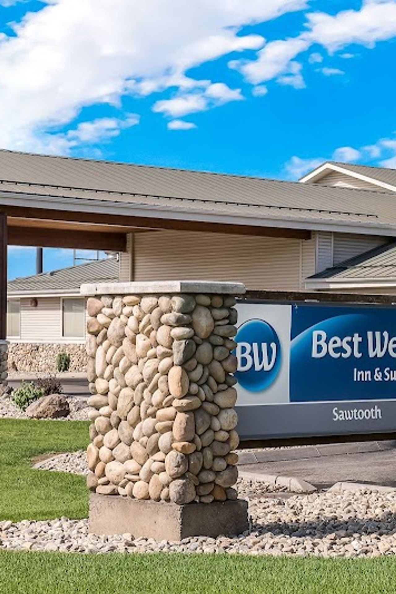 Photo of Best Western Sawtooth Inn & Suites