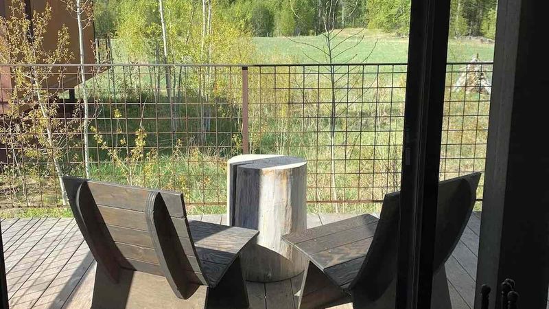 Rolling Huts - Rolling Hut, Balcony