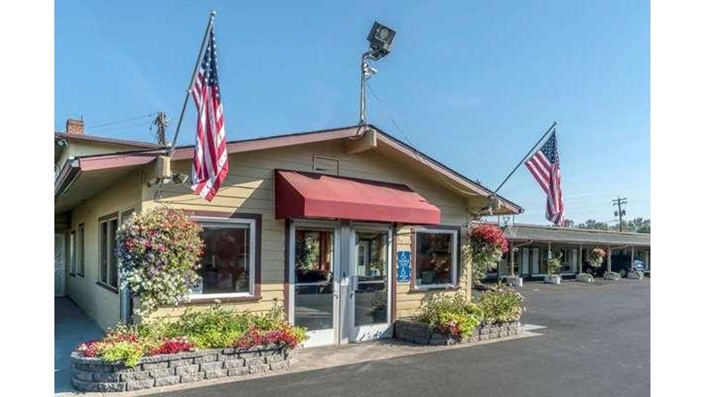 Photo of Rodeway Inn Medford South I-5